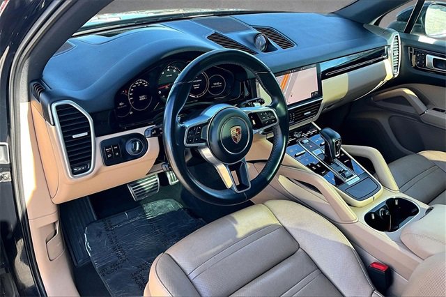 Used 2021 Porsche Cayenne S image 13