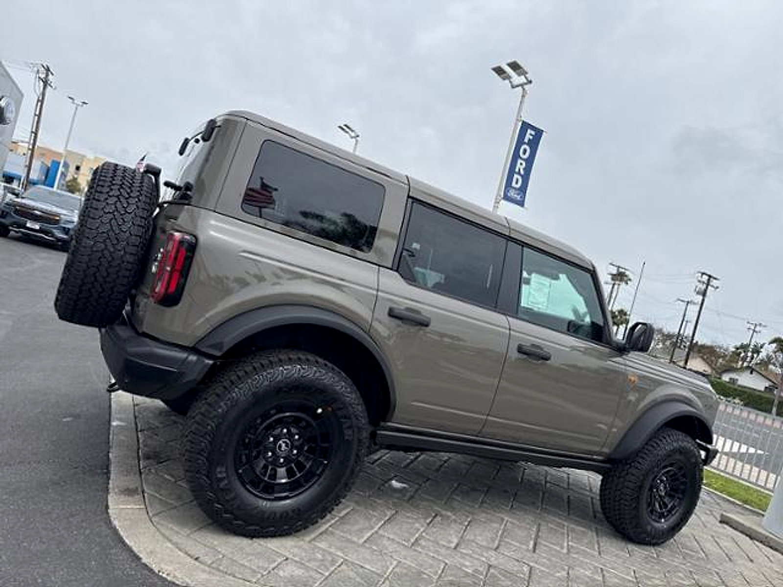 New 2026 Ford Bronco Badlands AWD/4WD image 2