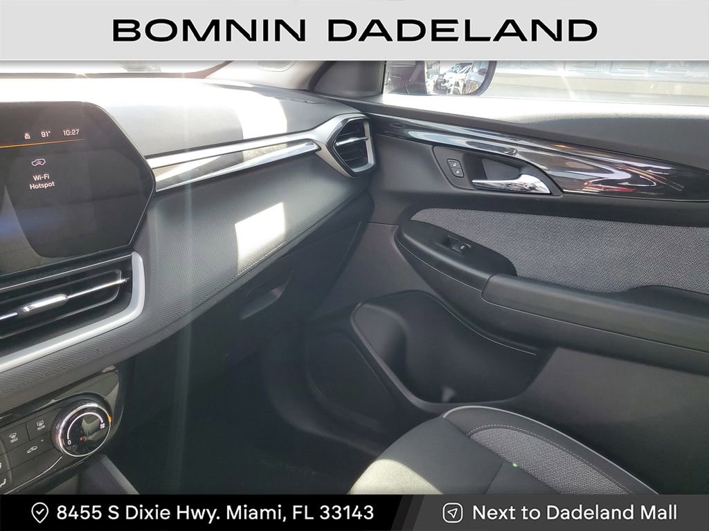 Used 2024 Chevrolet TrailBlazer LT image 20
