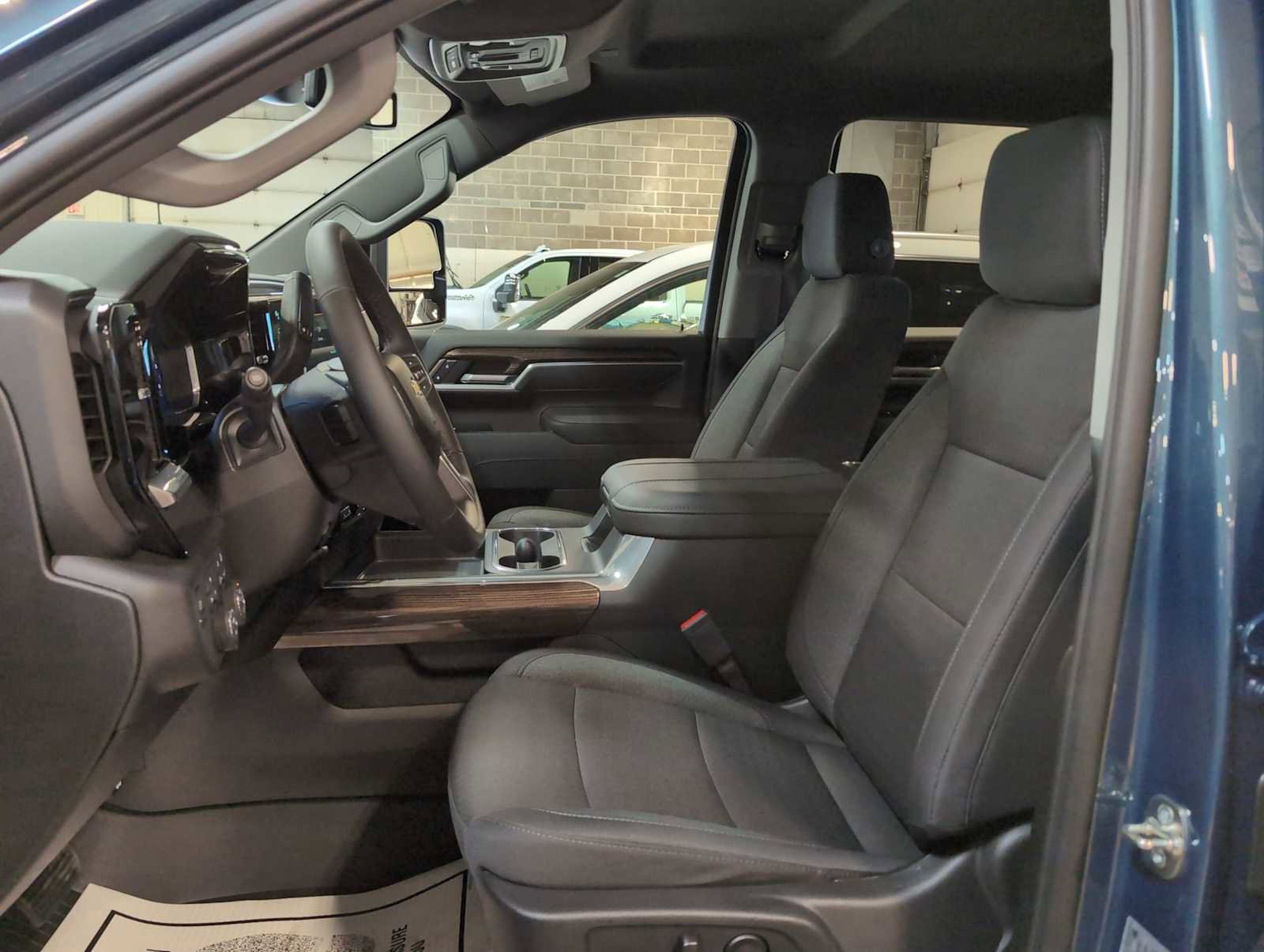 New 2026 Chevrolet Silverado 2500 LT w/ All Star Edition image 20