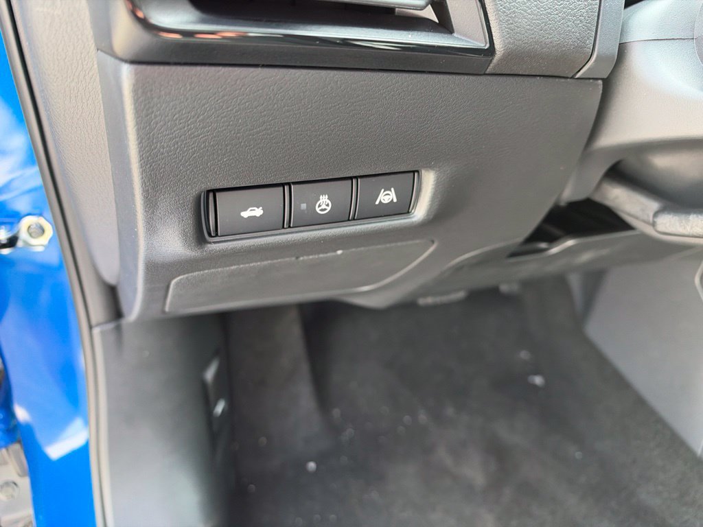 New 2027 Nissan Sentra SR w/ SR Premium Package FWD image 11