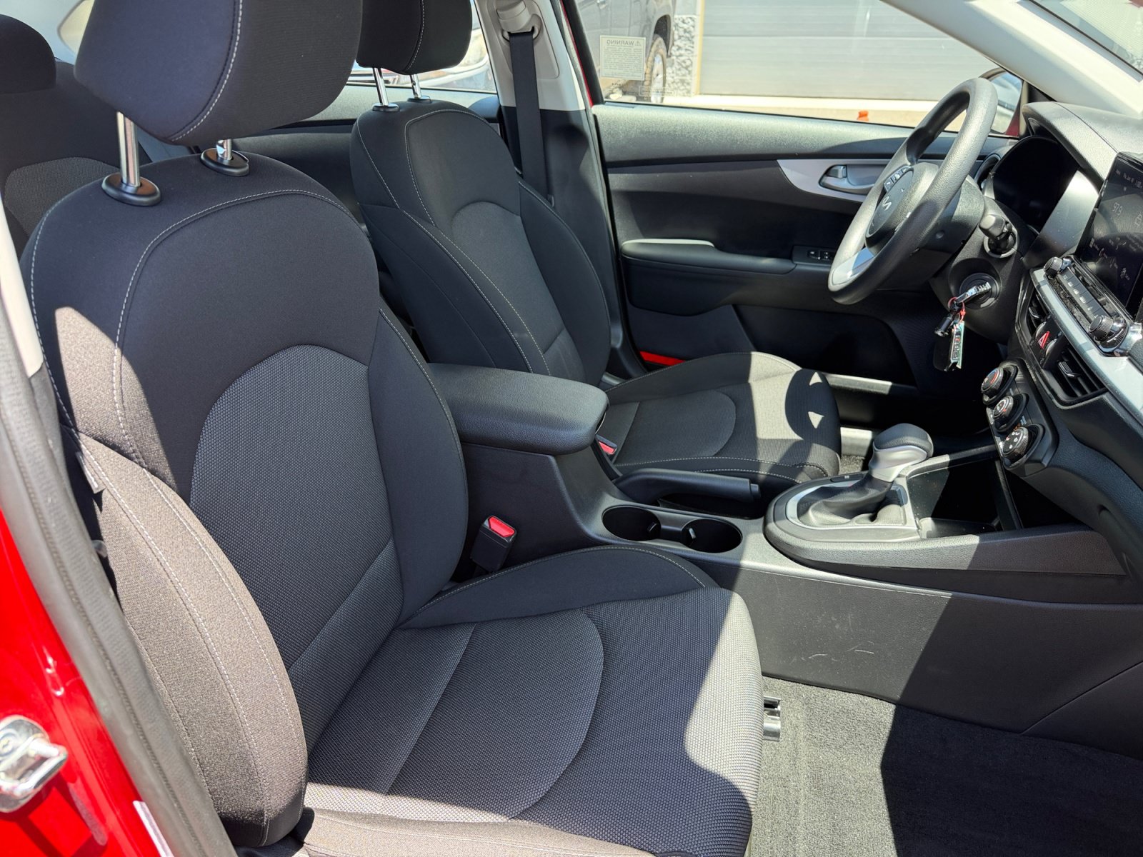 Used 2024 Kia Forte LXS FWD image 29