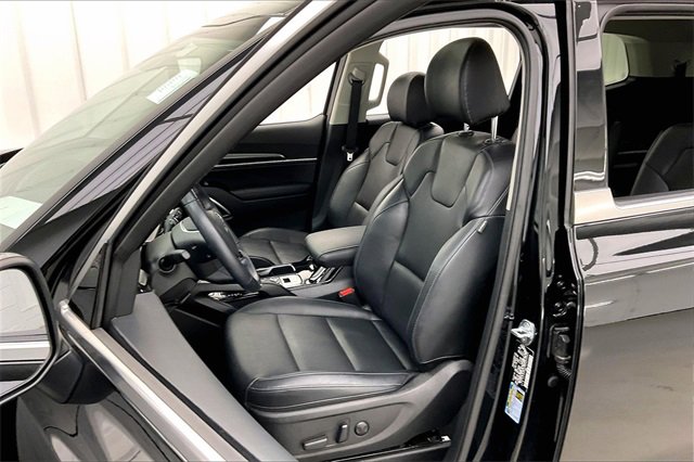 Used 2023 Kia Telluride S w/ S Sunroof Package image 8