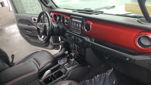 Used 2021 Jeep Wrangler Unlimited Rubicon w/ Dual Top Group AWD/4WD image 23
