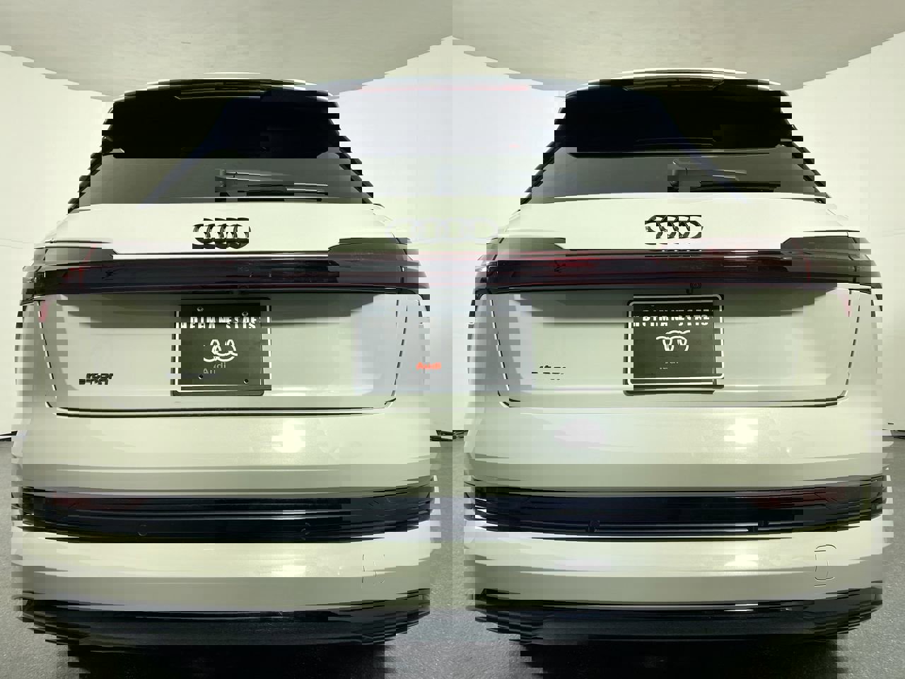 Certified 2021 Audi e-tron Premium w/ Convenience Plus Package image 33