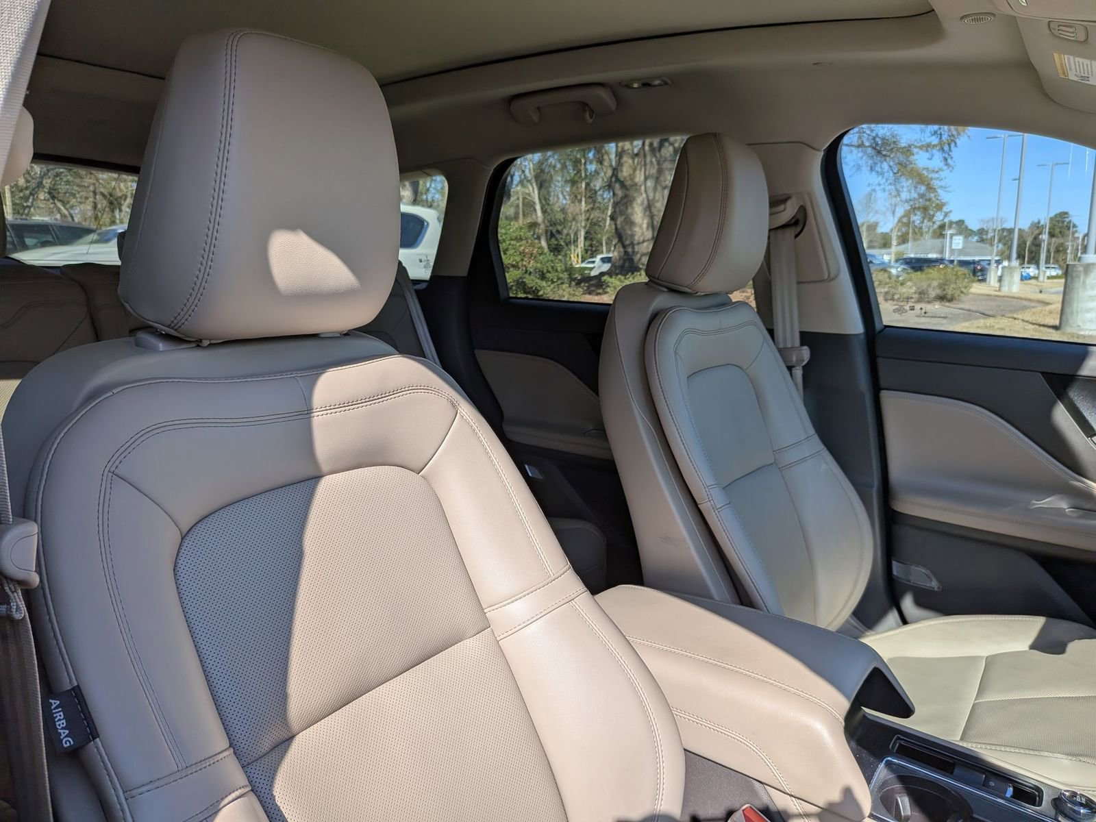 Used 2023 Lincoln Corsair FWD w/ Equipment Group 101A image 39