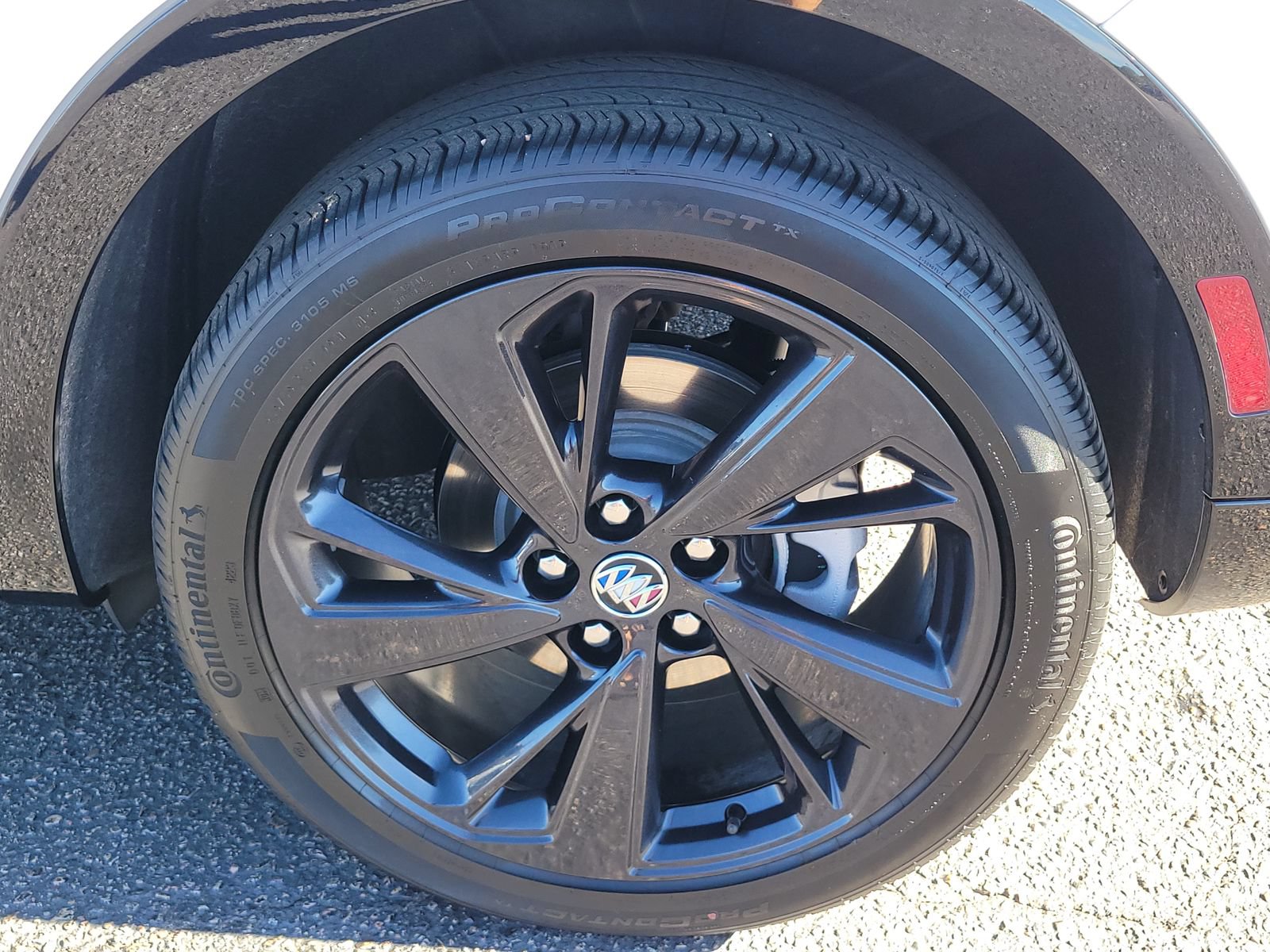 Used 2023 Buick Envision Essence w/ Sport Touring Package AWD/4WD image 15