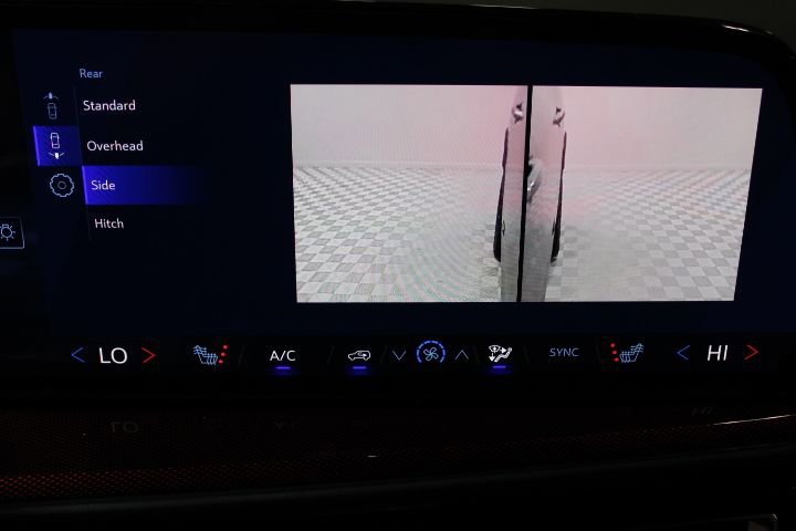 New 2026 Chevrolet Traverse Z71 w/ Enhanced Driving Package image 58