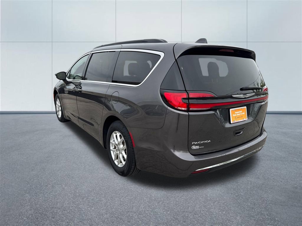 Used 2022 Chrysler Pacifica Touring-L FWD image 3