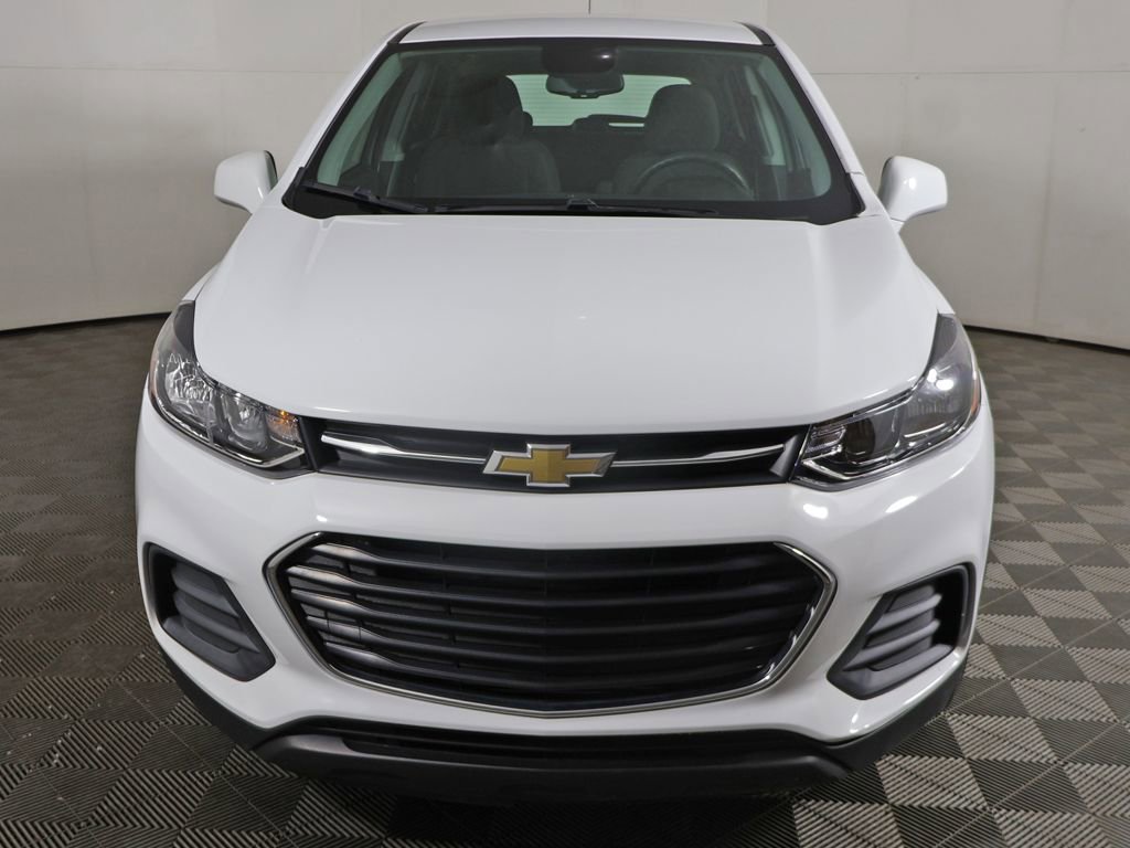 Used 2022 Chevrolet Trax LS AWD/4WD image 8