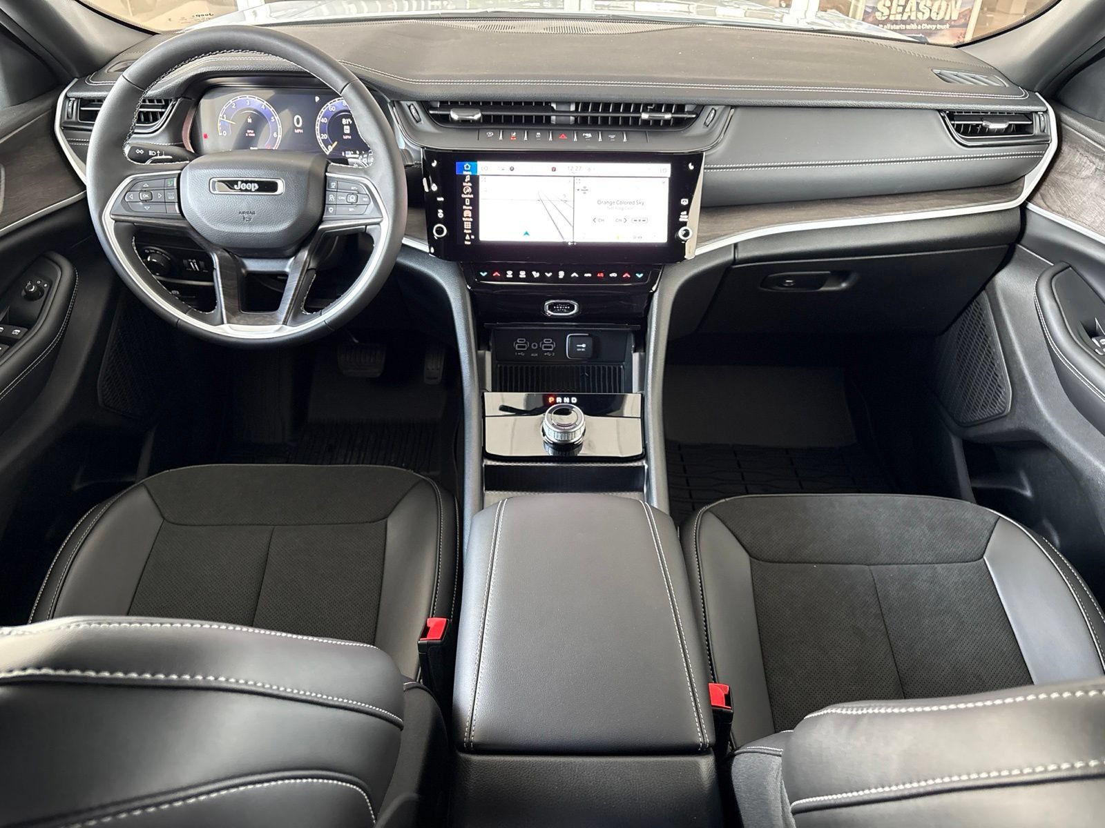 New 2026 Jeep Grand Cherokee Altitude RWD image 21
