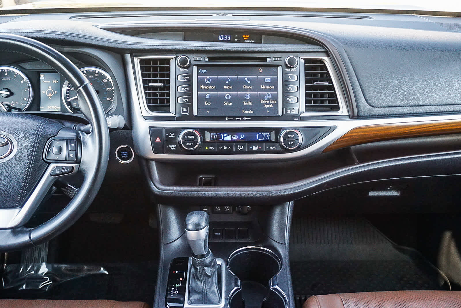 Used 2017 Toyota Highlander Limited image 15