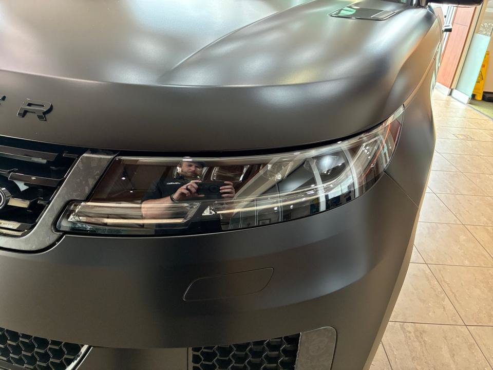 New 2026 Land Rover Range Rover Sport SV AWD/4WD image 21