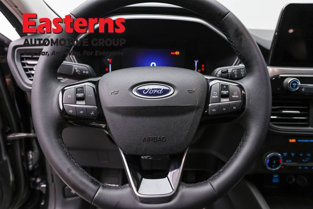 Used 2023 Ford Escape Active AWD/4WD image 10