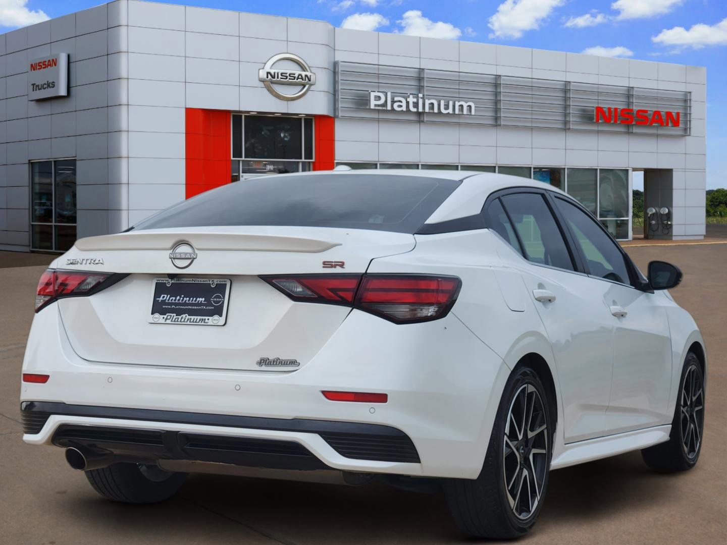 Used 2024 Nissan Sentra SR image 4