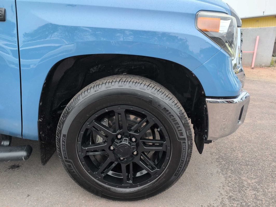 Used 2019 Toyota Tundra SR5 w/ SR5 Upgrade Package AWD/4WD image 36