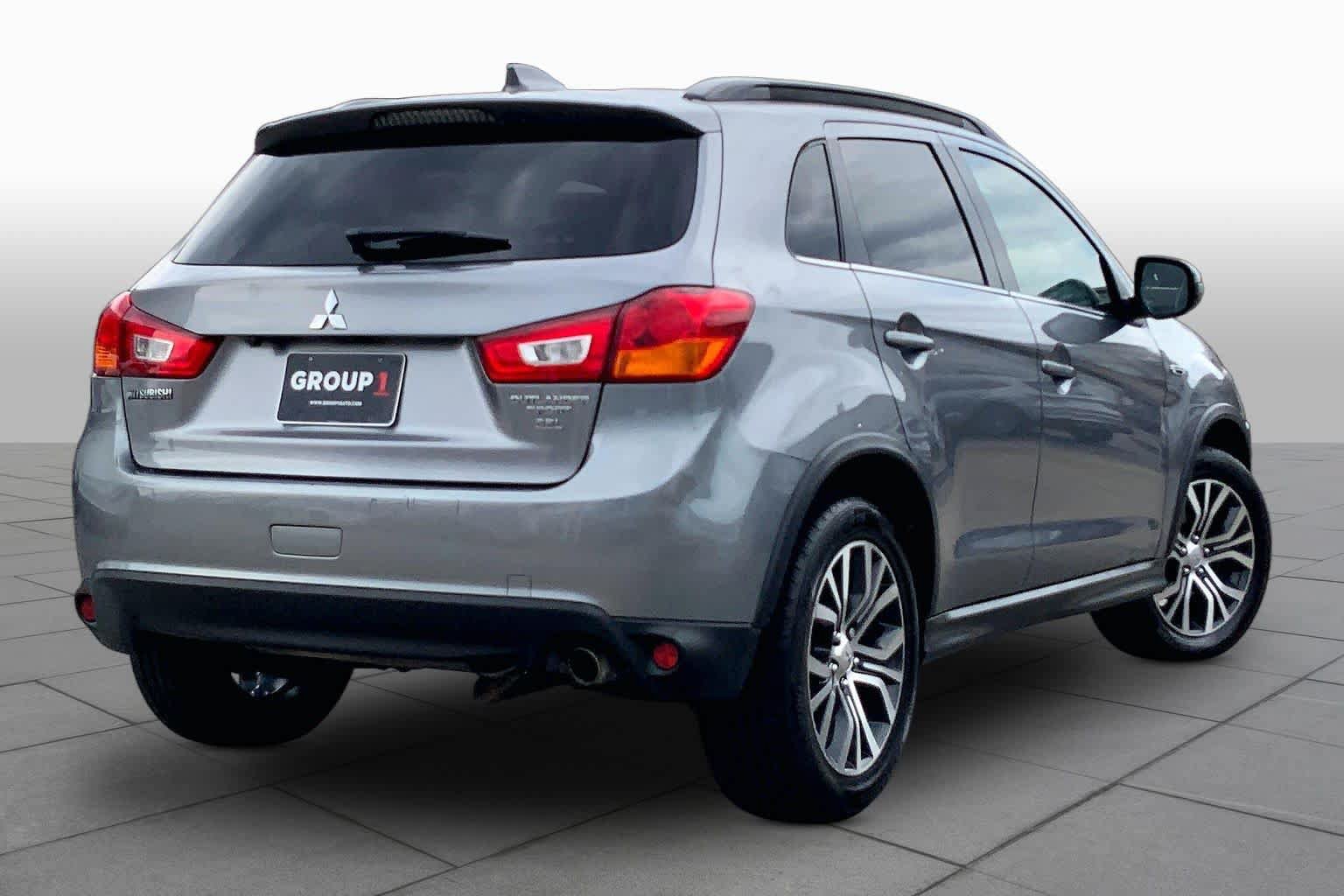 Used 2017 Mitsubishi Outlander Sport SEL FWD image 12
