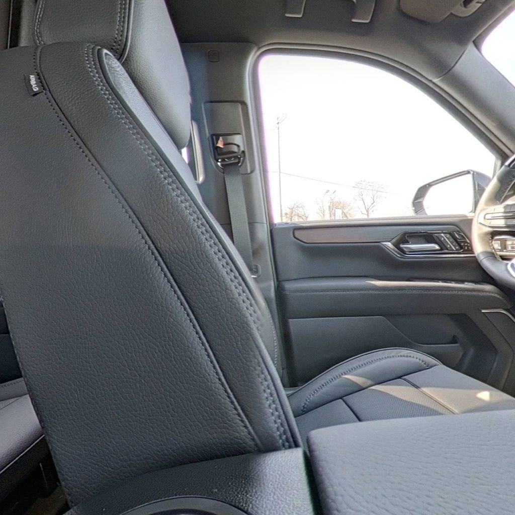 New 2026 GMC Yukon Denali w/ Denali Reserve Package image 39