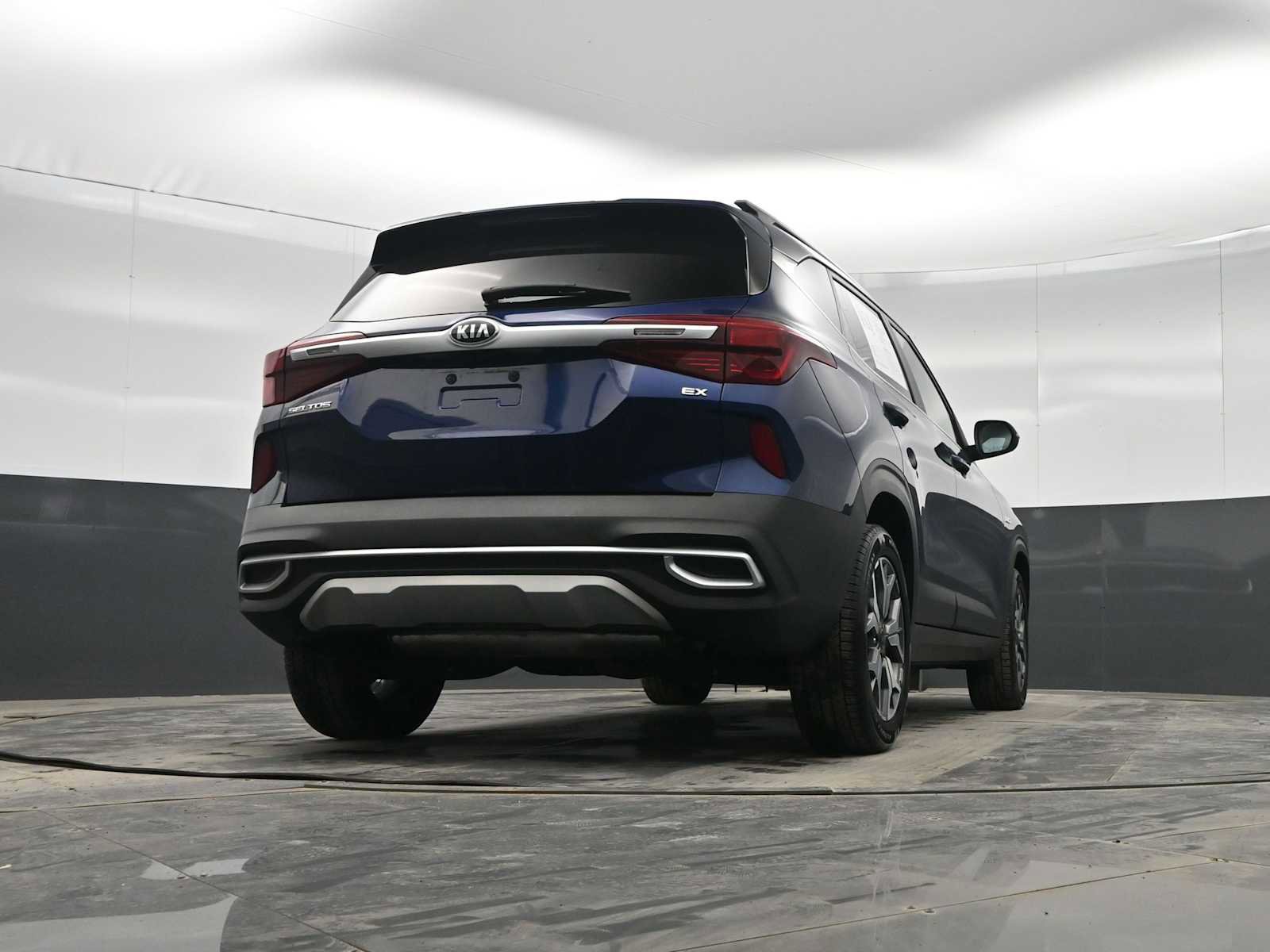 Used 2021 Kia Seltos EX image 34