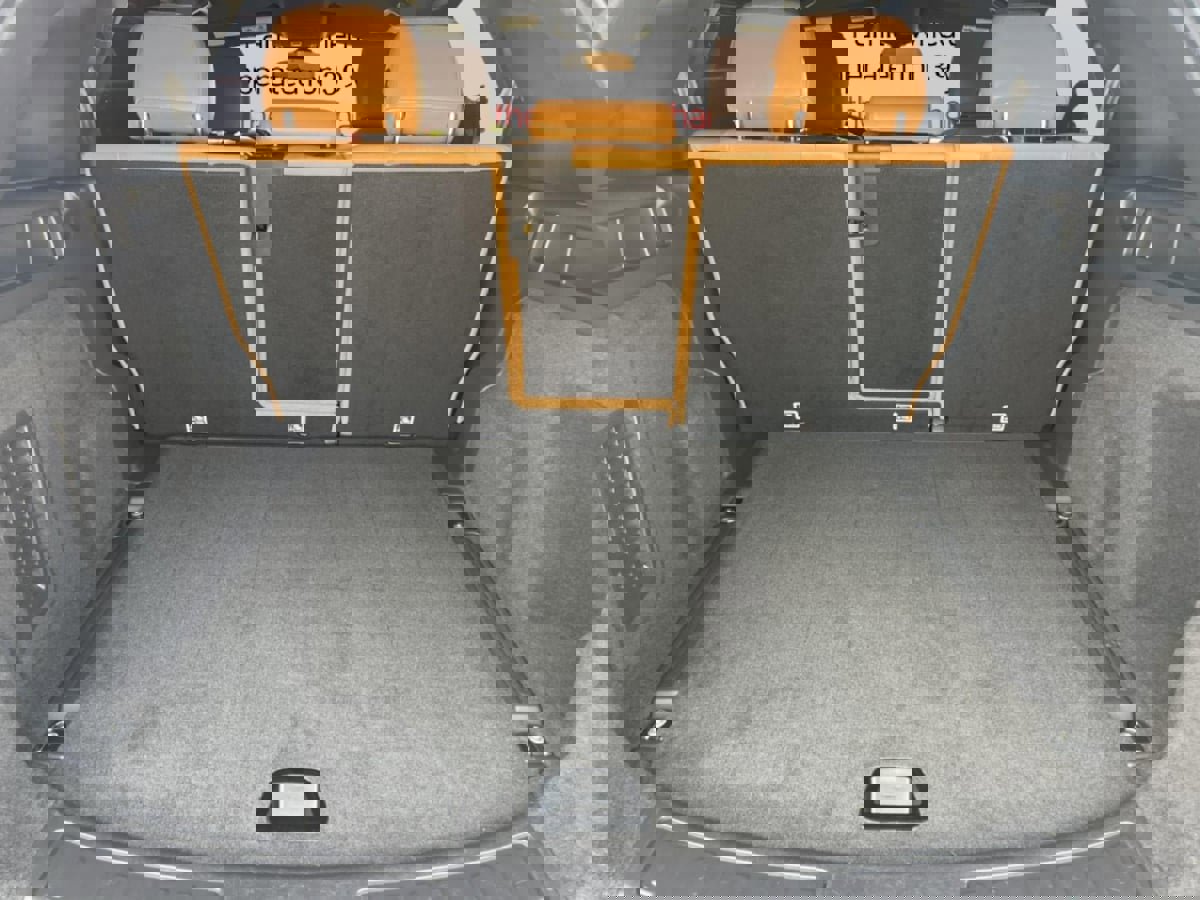 Used 2018 Land Rover Discovery Sport HSE Luxury AWD/4WD image 41