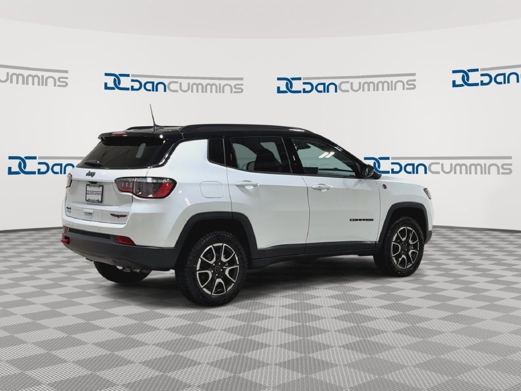 New 2026 Jeep Compass Trailhawk AWD/4WD image 8