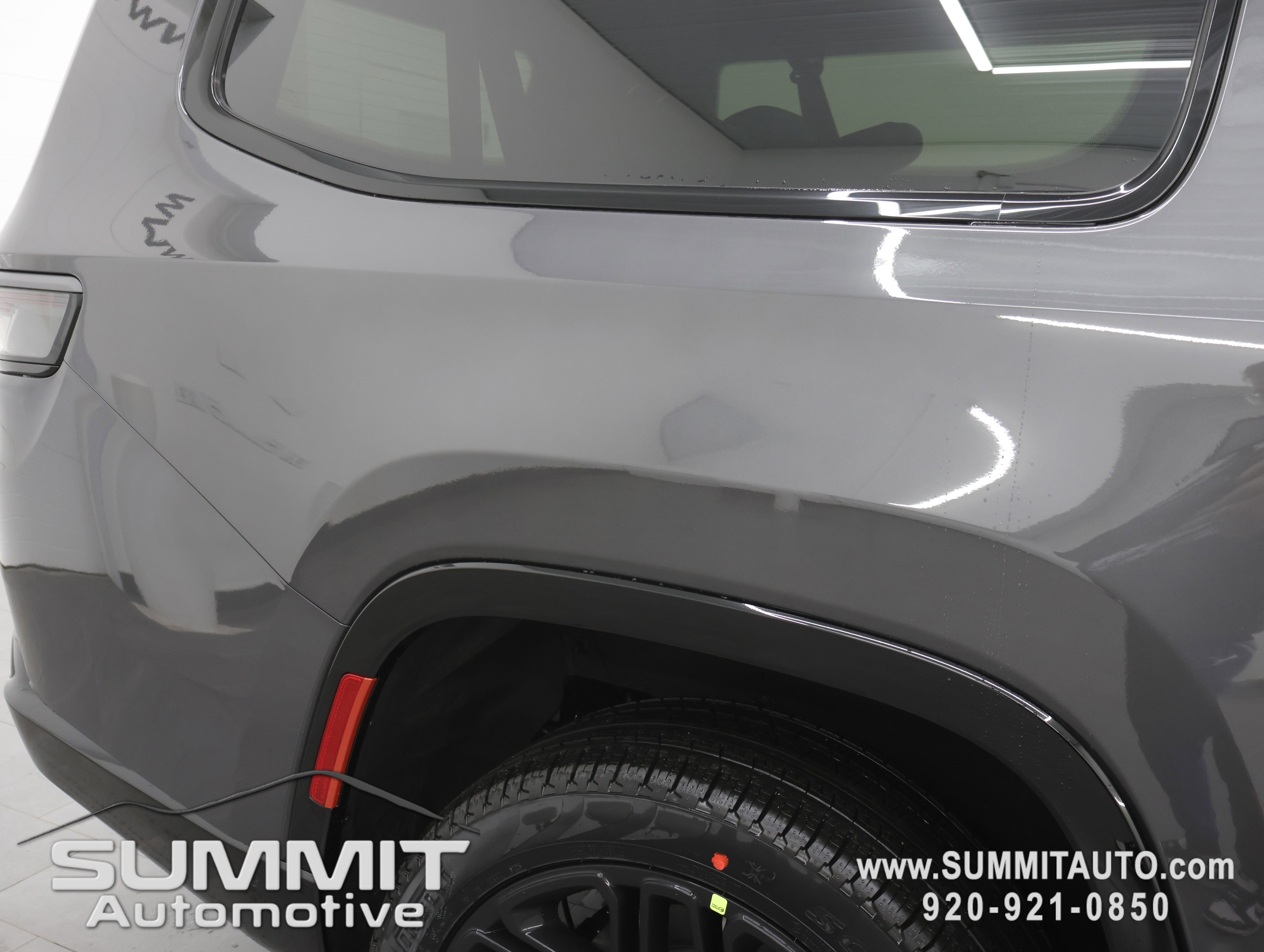 New 2026 Jeep Grand Wagoneer L Limited image 30