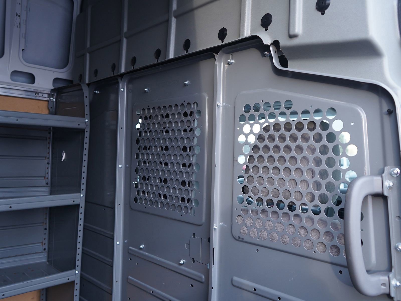 Used 2021 Nissan NV 2500 SV w/ Navigation Package image 16