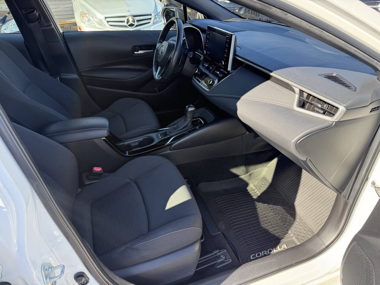 Used 2021 Toyota Corolla SE FWD image 9