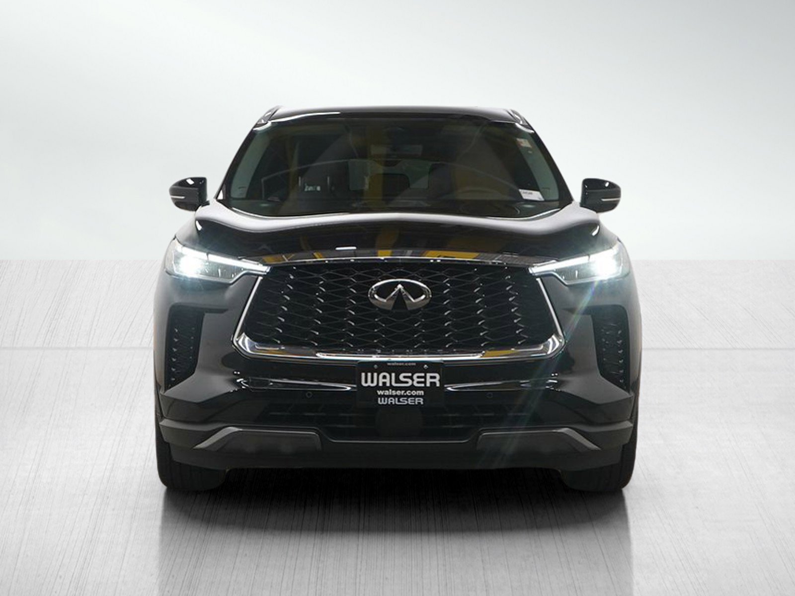 Used 2024 INFINITI QX60 Sensory image 8