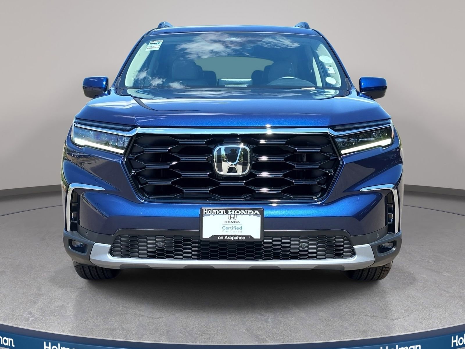 Certified 2025 Honda Pilot Touring image 2
