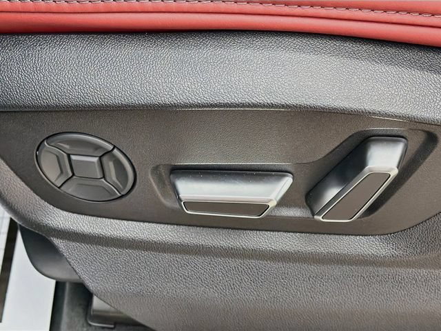 New 2026 Audi SQ8 Premium Plus AWD/4WD image 24