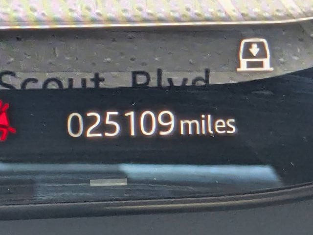 Used 2025 Land Rover Range Rover Sport SE image 29