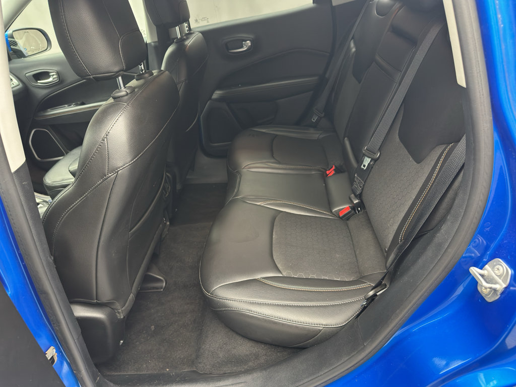 Used 2018 Jeep Compass Latitude w/ Popular Equipment Group AWD/4WD image 14
