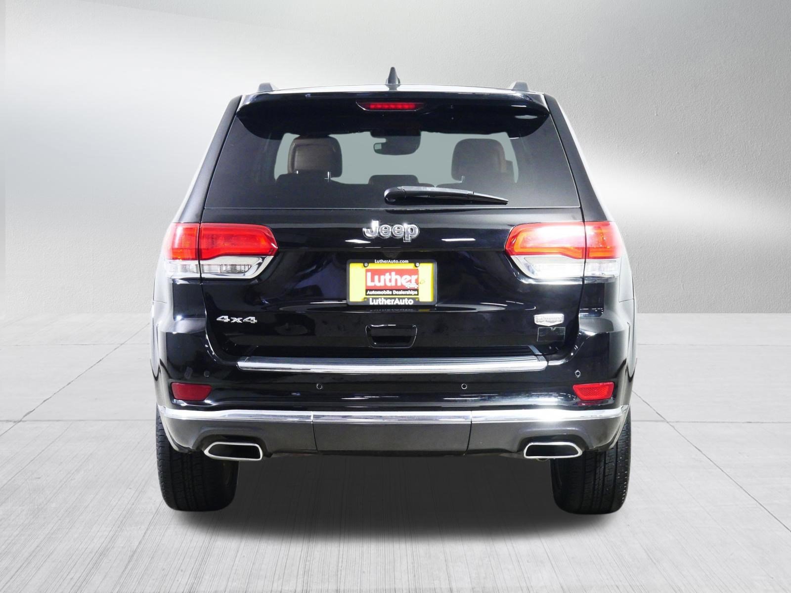 Used 2017 Jeep Grand Cherokee Summit AWD/4WD image 6