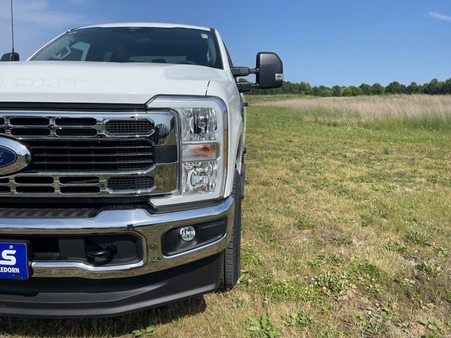 New 2025 Ford F350 XLT image 15