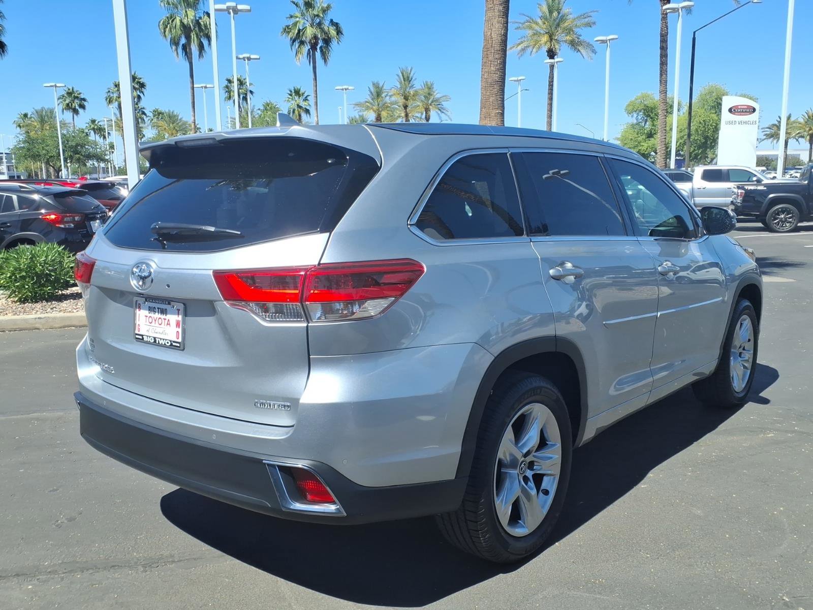 Certified 2017 Toyota Highlander Limited image 4