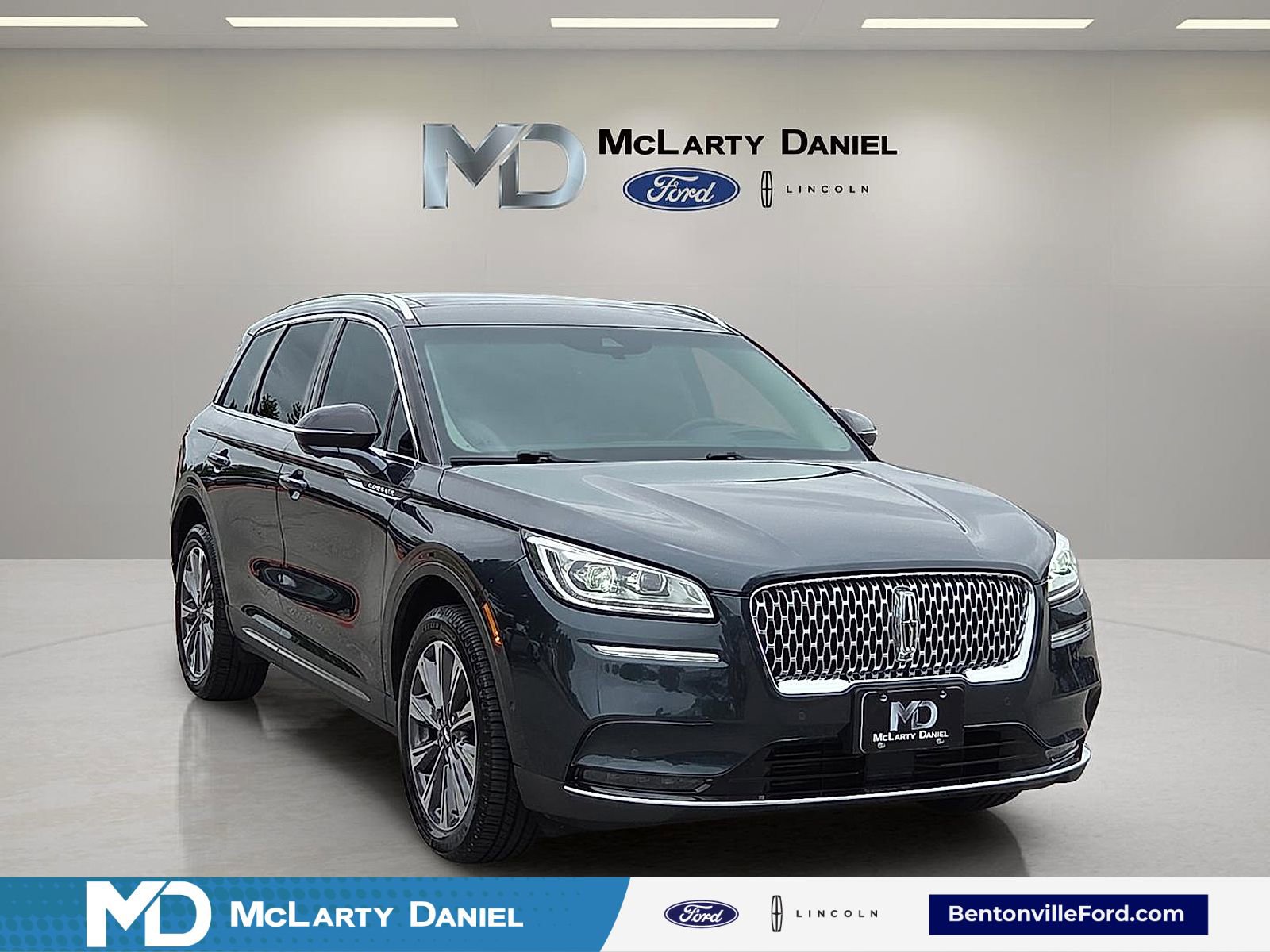 Used 2021 Lincoln Corsair Reserve w/ Equipment Group 201A FWD image 1