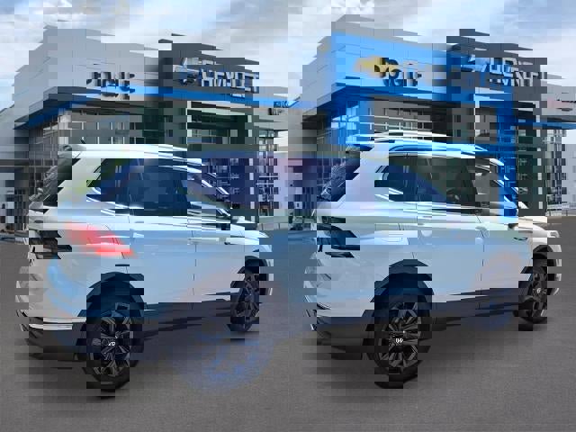 Used 2024 Volkswagen Tiguan Wolfsburg Edition FWD image 2