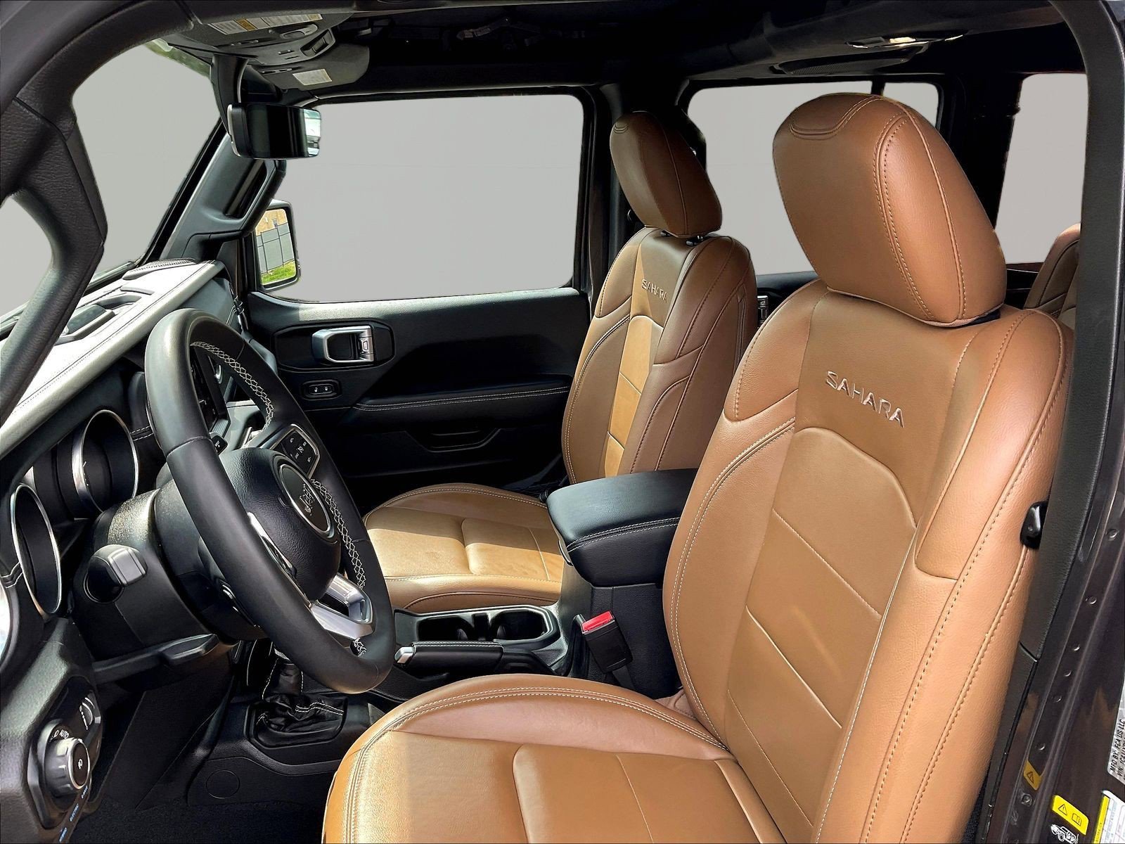 Used 2023 Jeep Wrangler Unlimited Sahara AWD/4WD image 21