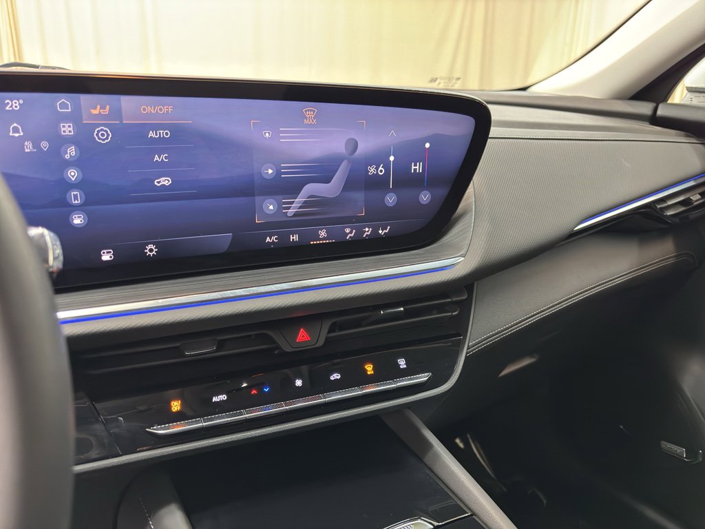 Used 2025 Buick Envision Preferred image 18