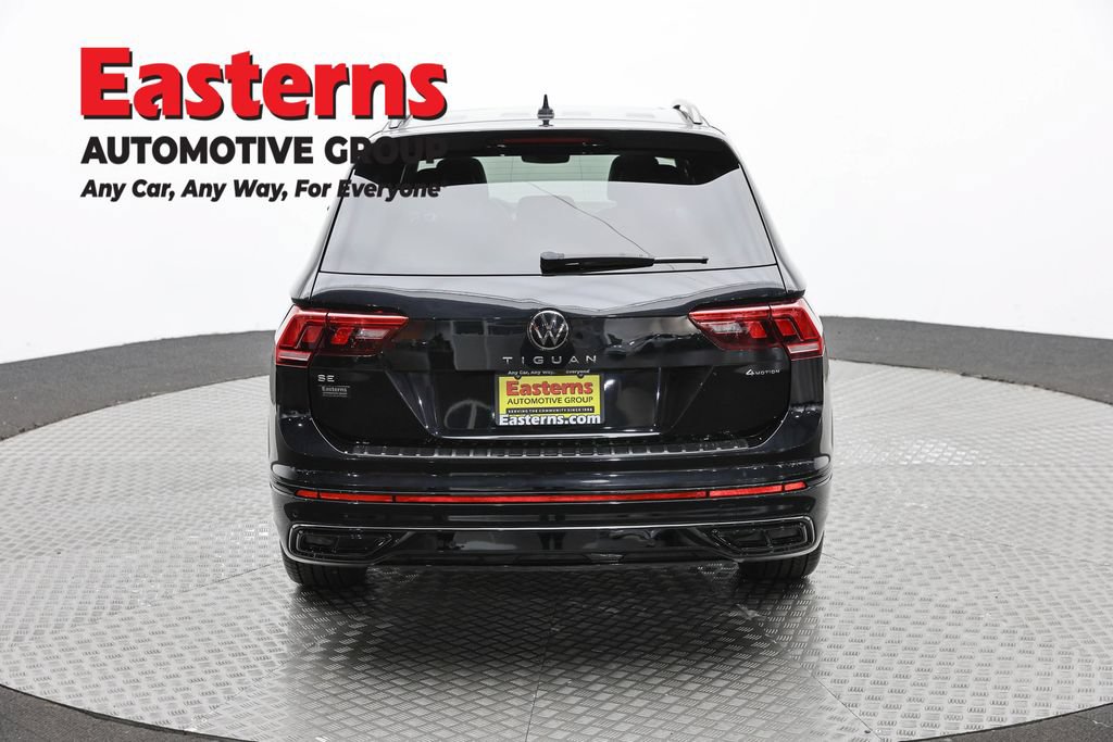 Used 2024 Volkswagen Tiguan SE R-Line AWD/4WD image 5