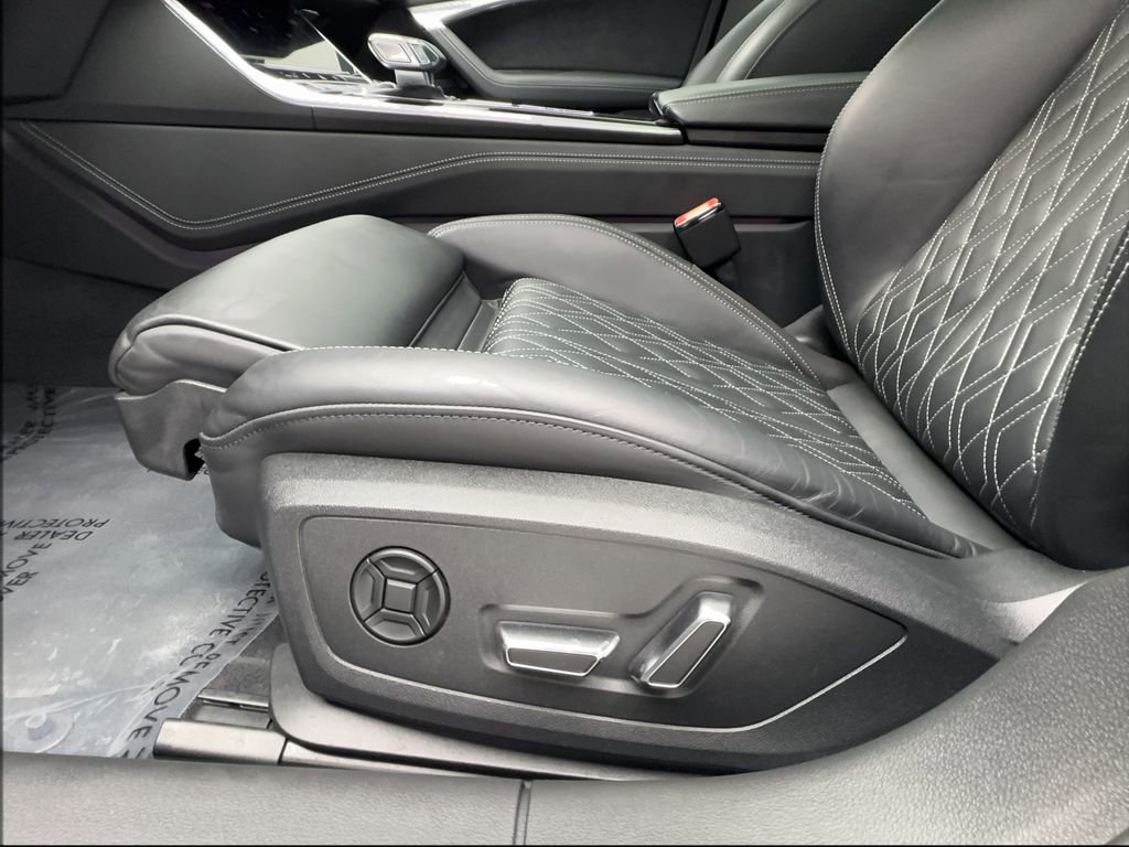 Used 2023 Audi S6 Premium Plus w/ Premium Plus Package AWD/4WD image 23