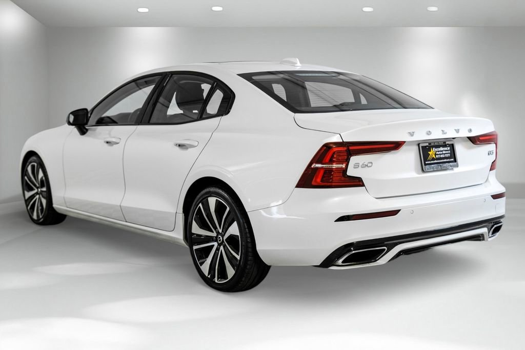 Used 2022 Volvo S60 B5 Inscription image 11