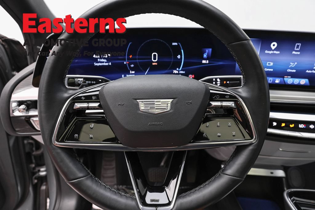 Used 2024 Cadillac Lyriq Luxury RWD image 11