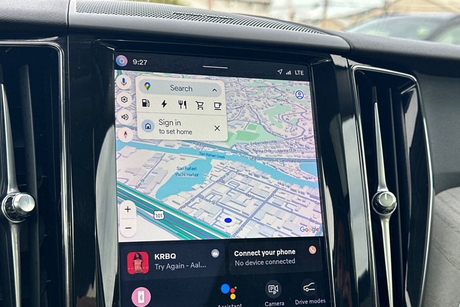 Used 2023 Volvo XC60 T8 Plus image 21