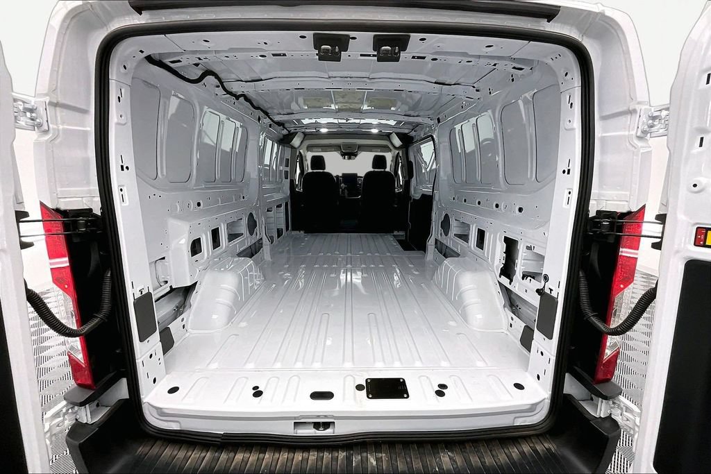 Used 2026 Ford Transit 150 Low Roof RWD image 26