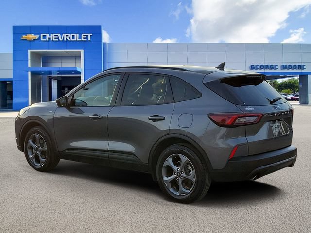 Used 2025 Ford Escape ST-Line FWD image 3