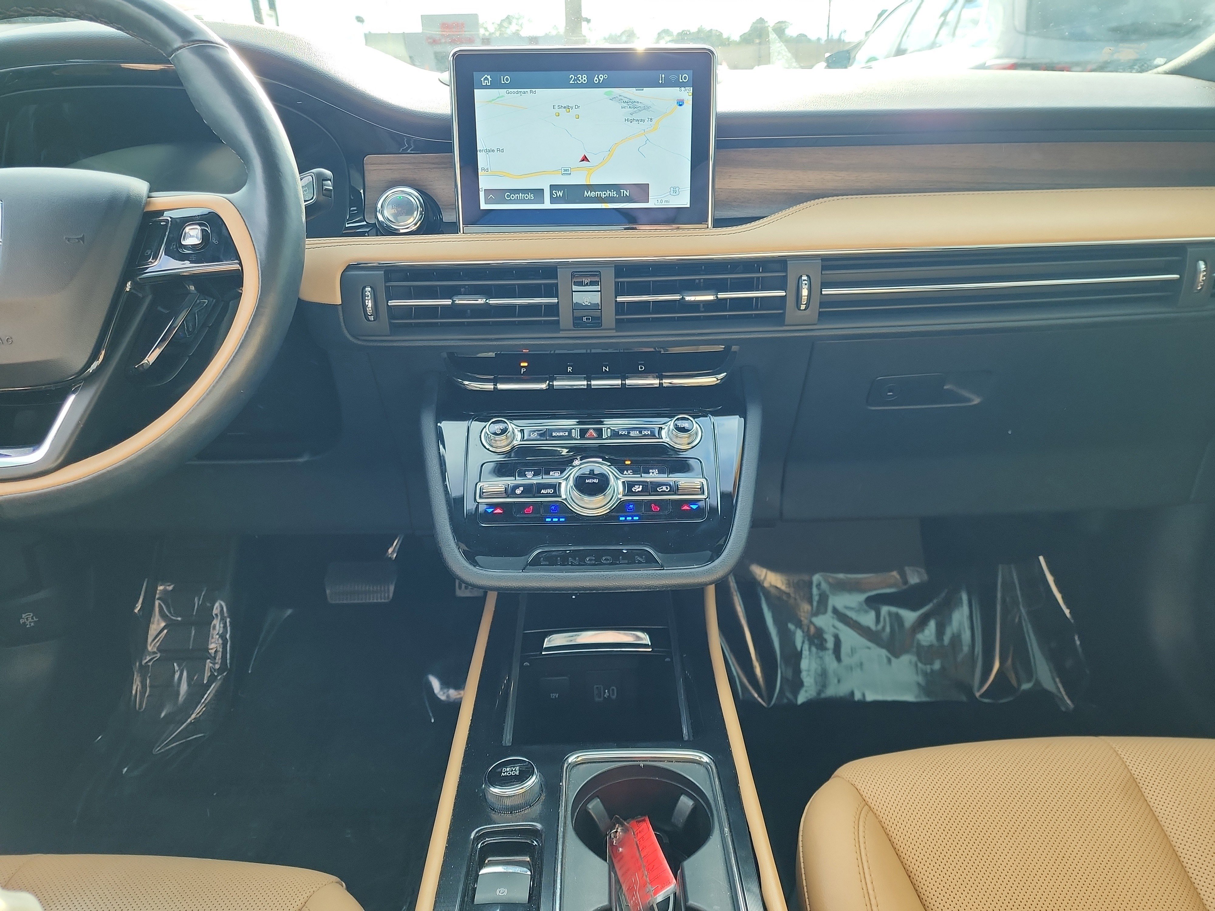 Used 2022 Lincoln Corsair Reserve w/ Luxury Package image 16