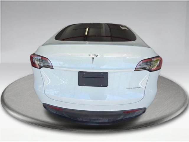 Used 2023 Tesla Model Y Long Range AWD/4WD image 7