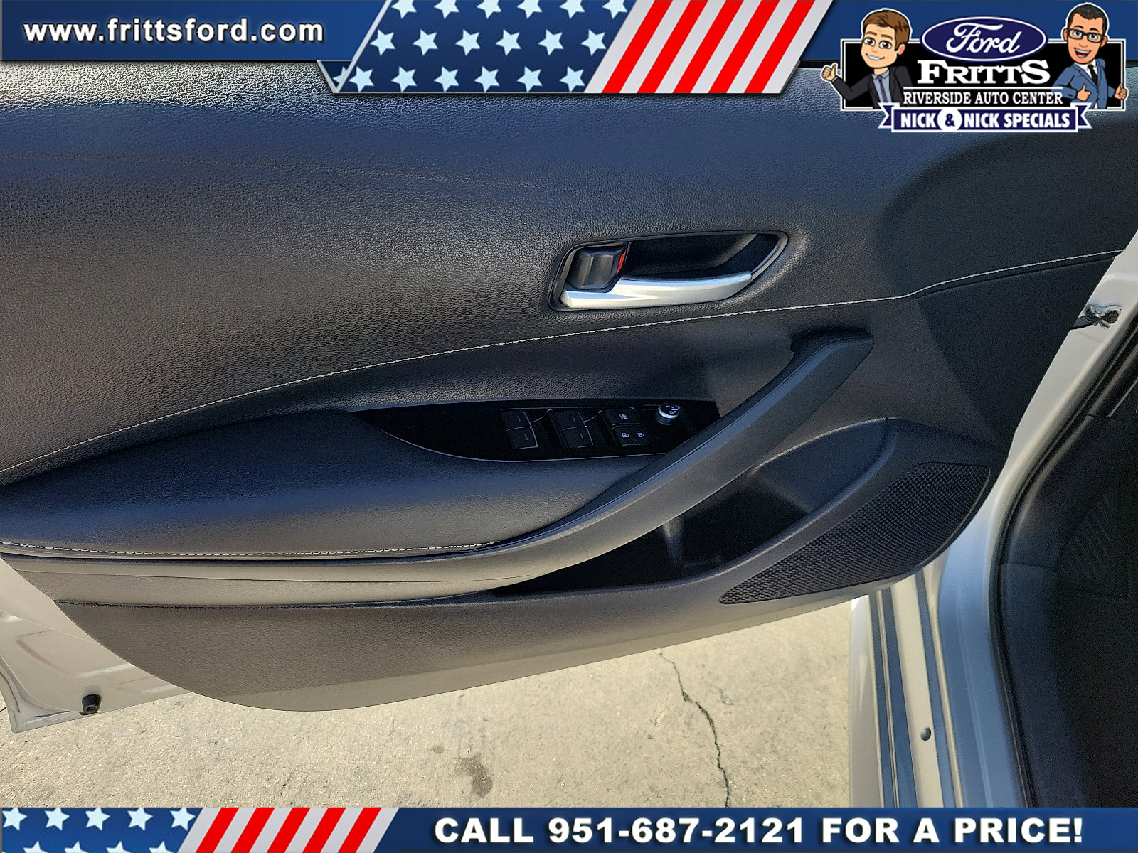 Used 2019 Toyota Corolla SE w/ Carpet Mat Package image 12